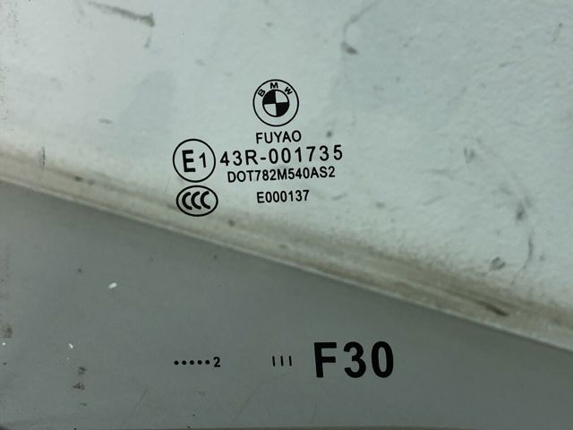 Скло заднє ліве 51357259819 BMW
