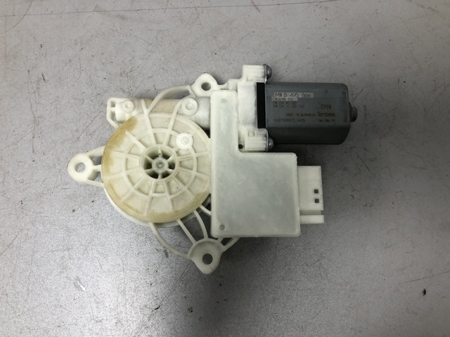 Мотор склопідйомника дверей передніх, правих 51358495866 BMW