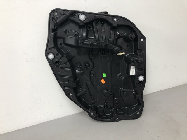 Склопідйомник задніх лівих дверей 51359463717 BMW