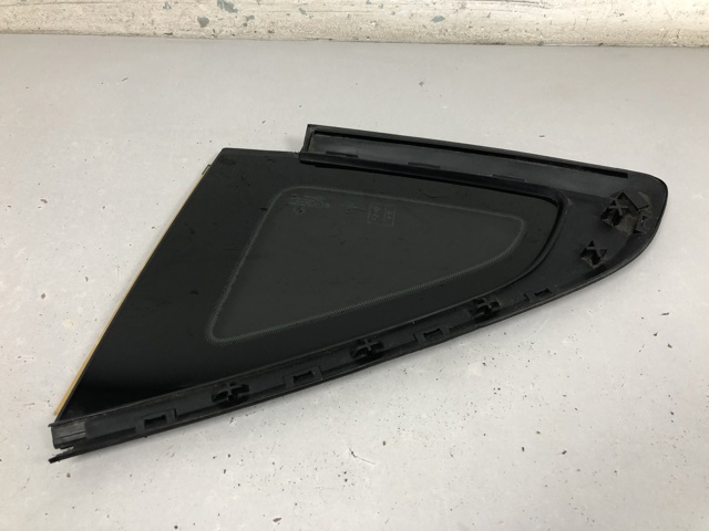 Стукло багажника, праве 51377483158 BMW