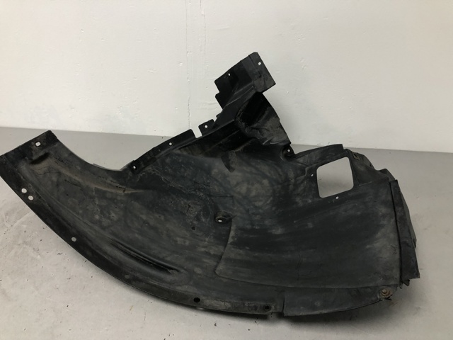 Підкрилок переднього крила, лівий передній 51717234831 BMW