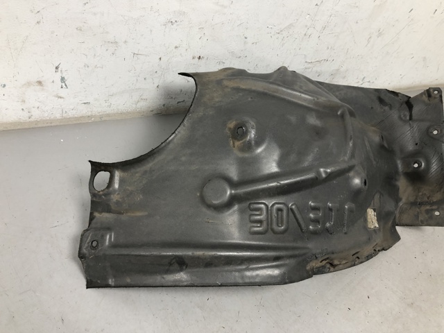 Підкрилок переднього крила, лівий задній 51717260699 BMW