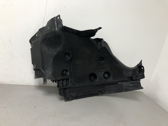 Підкрилок переднього крила, лівий задній 51717424907 BMW