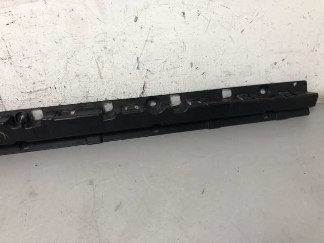 Опора порога (кріплення) 51777207196 BMW
