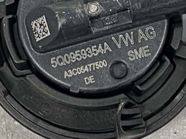 Датчик подушки безпеки 5Q0959354A VAG