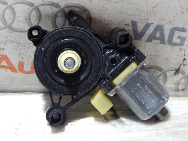 5q0959801b vag мотор склопідіймача оригінал 5Q0959801B