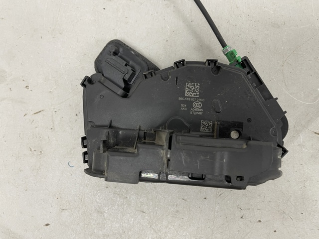 Замок двері правої передньої 5TB837016C VAG