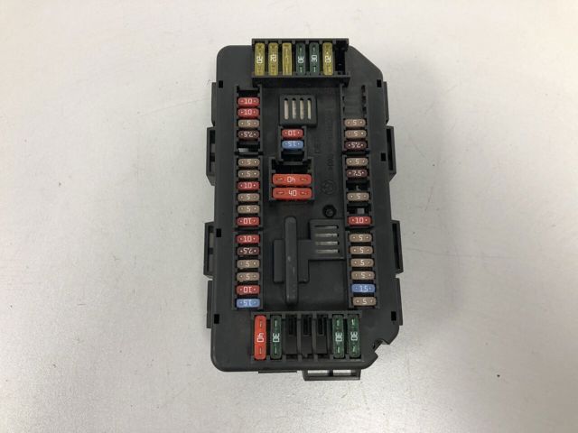 Корпус запобіжників 61149224879 BMW