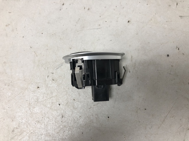 Кнопка запуску двигуна 61319250734 BMW