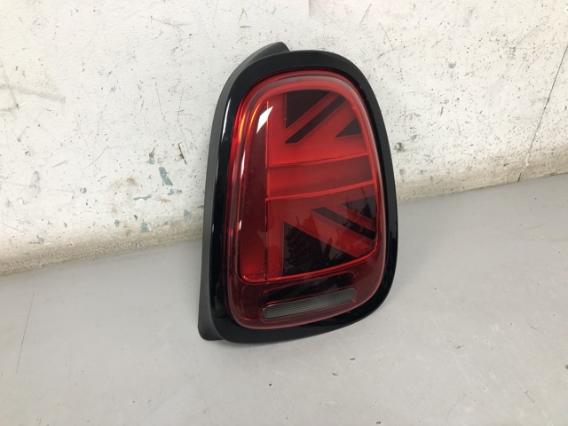 Задній правий стоп 63217435134 BMW