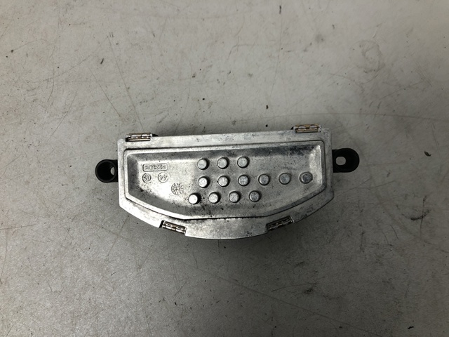 Регулятор оборотів пічки 64119226780 BMW
