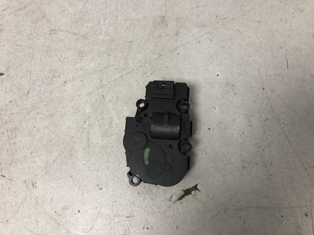 Двигун заслінки печі 64119384023 BMW