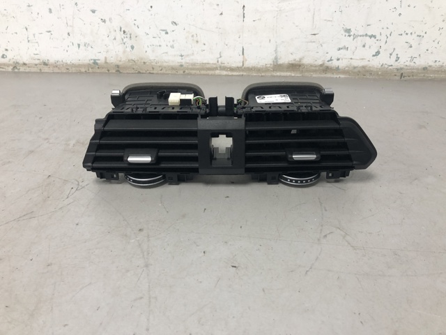 Решітка повітропровода 64229363444 BMW