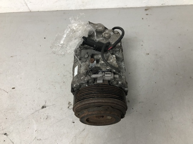 Компресор кондиціонера 64526987890 BMW