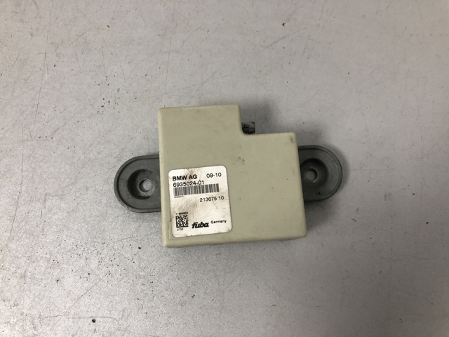 Підсилювач сигналу антени 65206935024 BMW