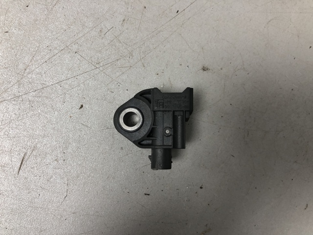 Датчик AIRBAG передній 65779496819 BMW