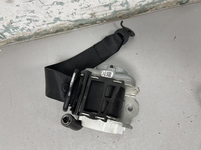 Пасок безпеки задній лівий 72117497783 BMW