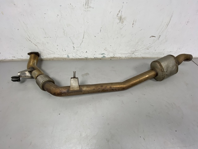 Глушник передній 80A253350AF VAG