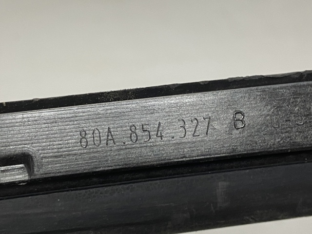 Молдинг лобового скла, лівий 80A854327B VAG