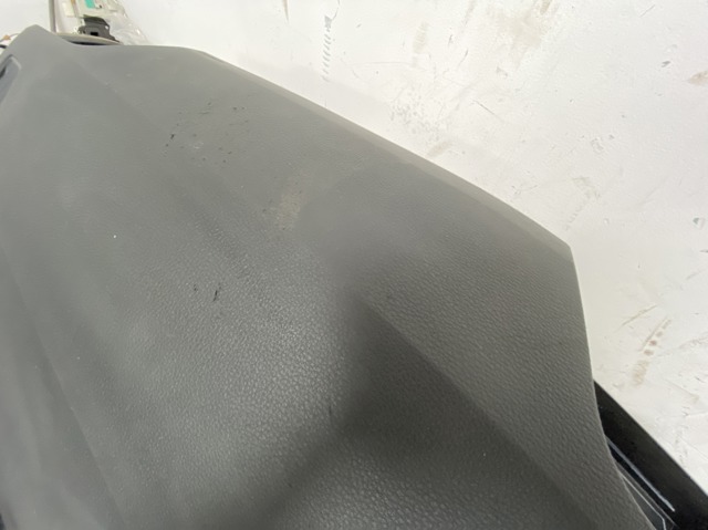 Панель приладів торпеди 80B857001K VAG