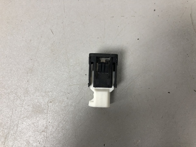USB-розгалужувач 84109229294 BMW