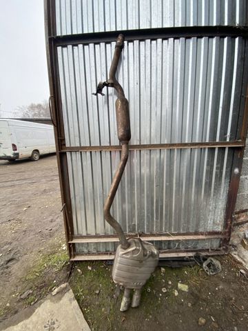 Глушник 8K0253409AA VAG