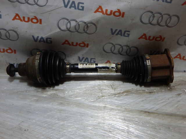 Вісь передня в зборі 8K0407271Q VAG