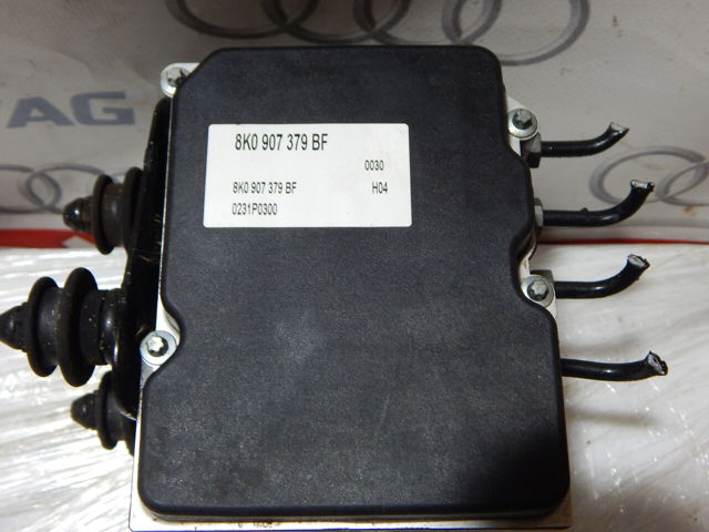 Блок керування АБС (ABS) 8K0614517ED VAG