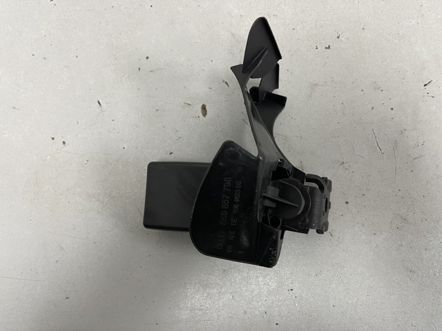 Замок ременя безпеки 8K0857740AC VAG
