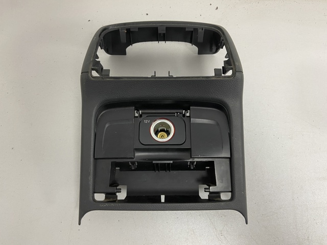 Декоративна накладка центральної консолі 8K0864376 VAG