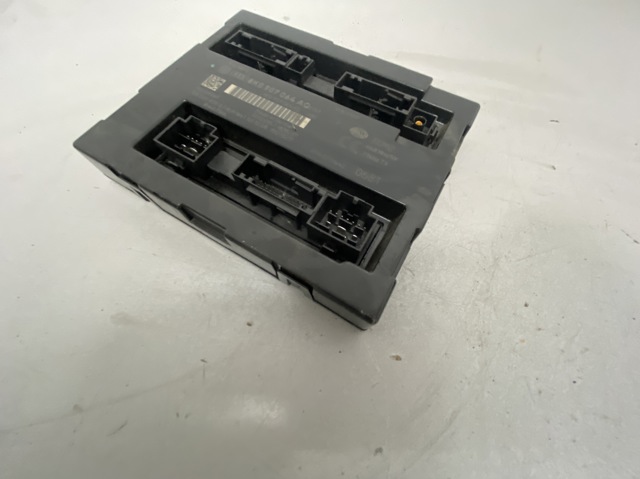 Блок комфорту 8K0907064AQ VAG