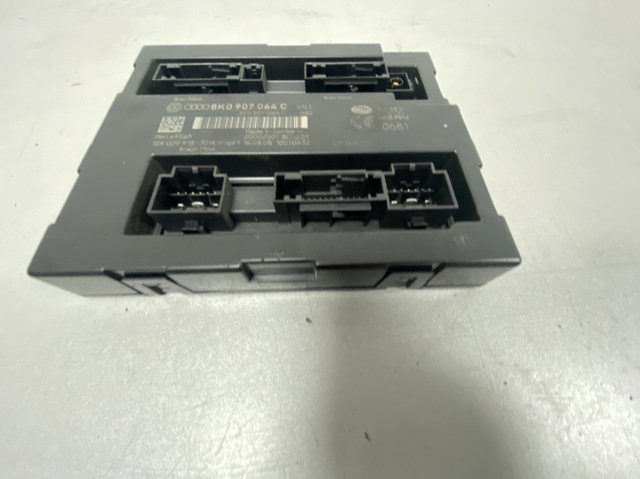 Блок управління комфорту 8K0907064C VAG