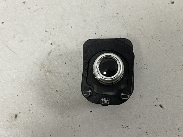 Регулятор дзеркал 8K0959565F VAG