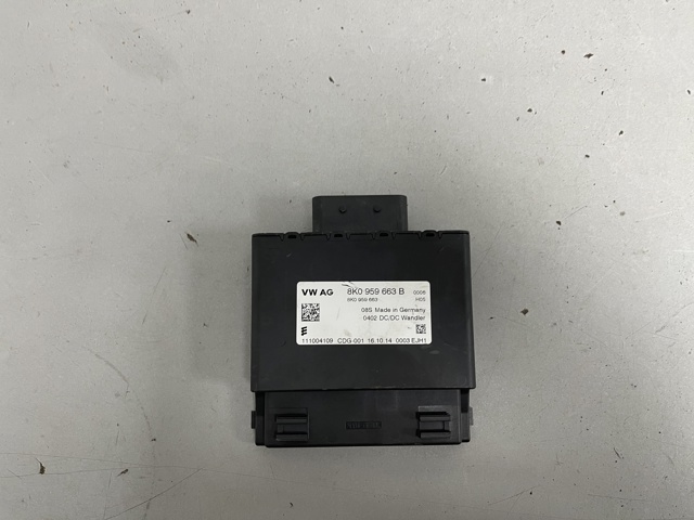 Стабілізатор напруги 8K0959663B VAG