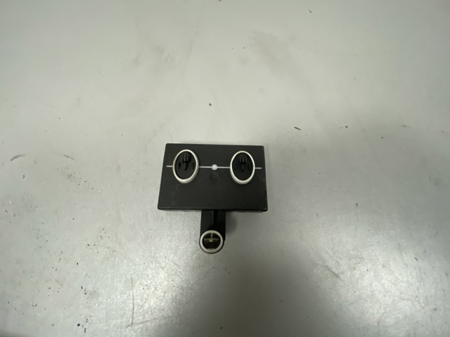 Блок комфорту задніх дверей 8K0959795G VAG