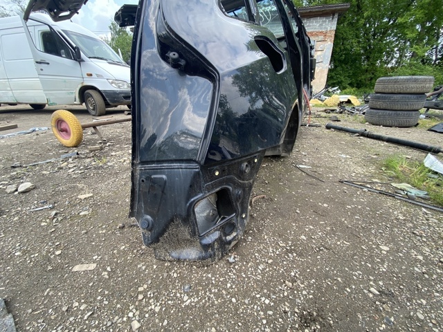 Боковина кузова права 8R0809838 VAG