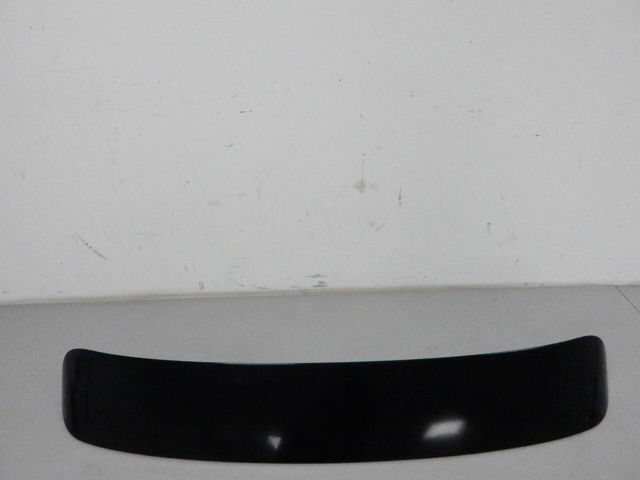 Спойлер кришки багажника 8R0827933C VAG