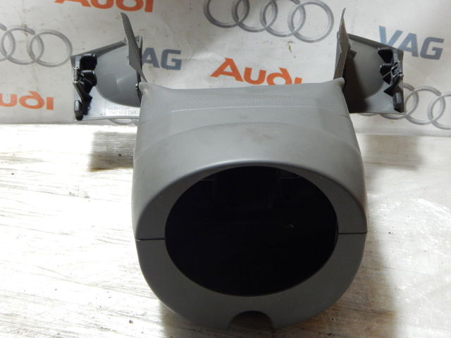 Захисний кожух кермового механізму 8R0953515 VAG