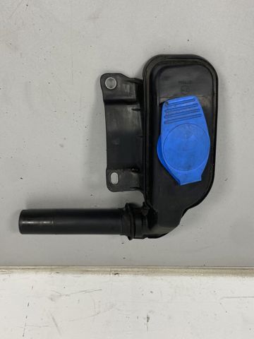 Горловина бачка омивача 8R0955452 VAG