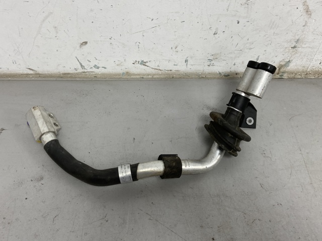 Трубопроводи 8R1260712D VAG