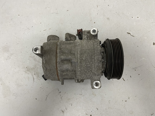 Компресор холодоагенту 8T0260805P VAG