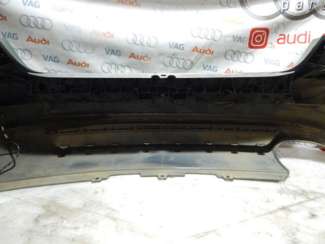 Буфер (бампер) задній 8T0807511B VAG