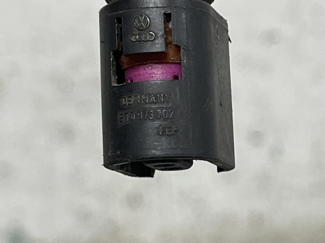 Роз’єм датчика ABS 8T0973702 VAG