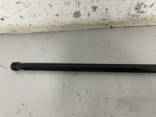 Амортизатор капота 8V0823359A VAG
