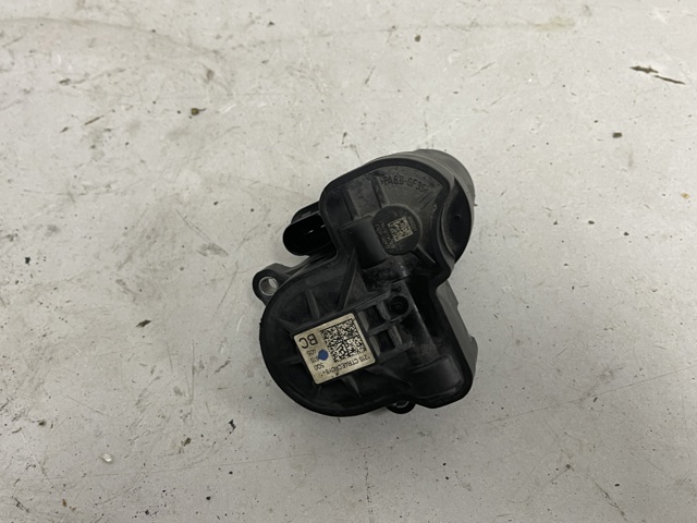 Двигун приводу гальмівного супорту заднього стоянкової системи 8V0998281 VAG