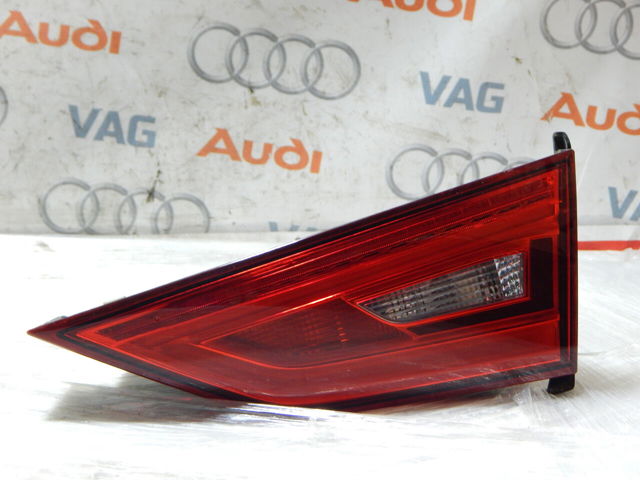Ліхтар задній правий, внутрішній 8V5945094J VAG
