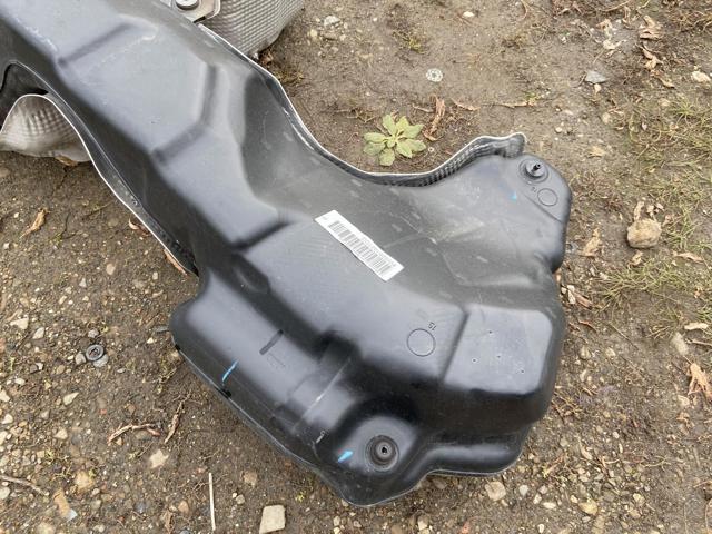 Б/бак 8W0201060CB VAG
