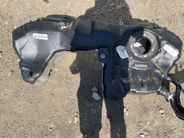 Б/бак 8W0201060DH VAG