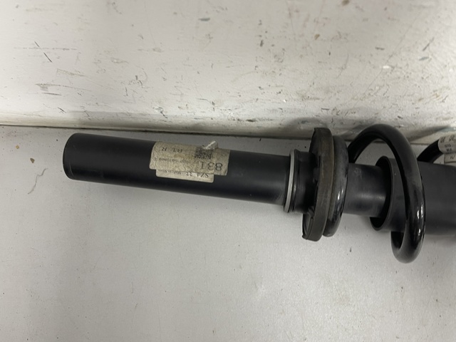 Амортизатор передній 8W0413031BH VAG