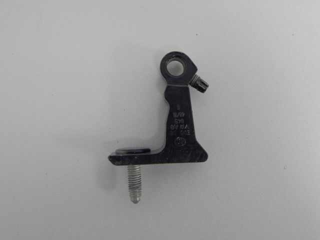 Петля водійських дверей 8W0831403A VAG